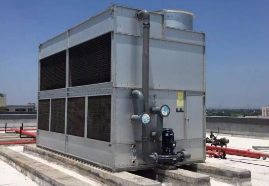 闭式逆流冷却塔